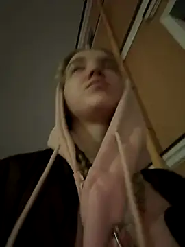 bambi lu online show from October 16, 2025, 4:37 pm