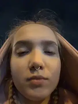 bambi lu online show from October 3, 2025, 5:14 pm