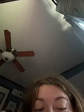 kushdoll99 online show from November 1, 2025, 6:02 pm