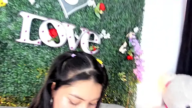 Ayshel 01 online show from March 20, 2025, 5:47 pm