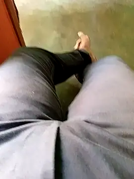 A-1PLAYBOY0 online show from April 9, 2026, 6:41 am