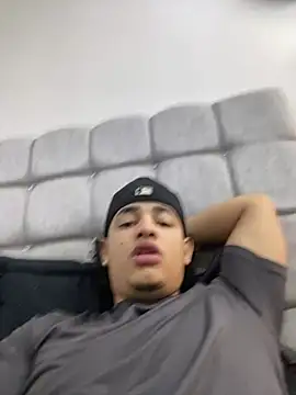 samxx muscle online show from March 10, 2026, 9:57 am