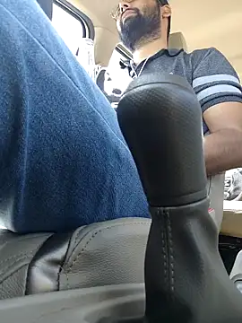 Snapshot of UAjit chatting on October 5, 2025, 9:11 am UAjit online show from October 5, 2025, 9:11 am