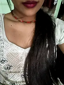 Snapshot of Eshwari_Chopra chatting on April 24, 2026, 4:58 am Eshwari Chopra online show from April 24, 2026, 4:58 am