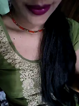 Snapshot of Eshwari_Chopra chatting on April 23, 2026, 5:36 am Eshwari Chopra online show from April 23, 2026, 5:36 am