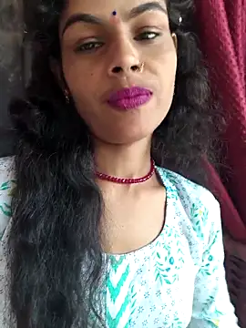 Snapshot of Eshna_Dabral chatting on September 18, 2025, 2:14 am Eshna Dabral online show from September 18, 2025, 2:14 am