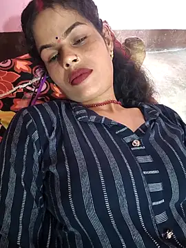 Snapshot of Eshna_Dabral chatting on September 9, 2025, 8:35 am Eshna Dabral online show from September 9, 2025, 8:35 am