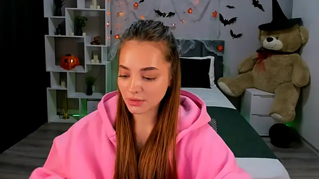 Snapshot of MelanieAlves chatting on October 19, 2025, 6:32 pm MelanieAlves online show from October 19, 2025, 6:32 pm