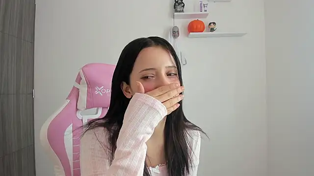 ImBunnyNova online show from October 15, 2025, 1:52 pm