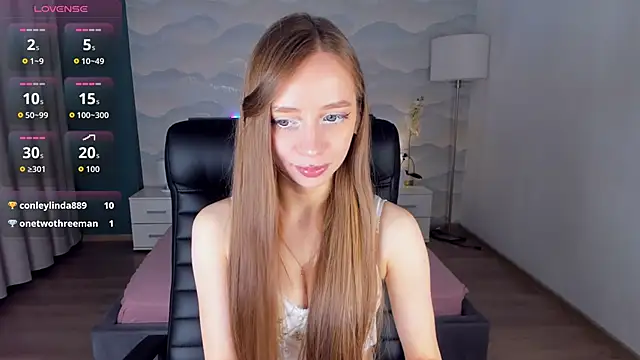 Amy Waynee online show from November 8, 2025, 6:33 pm