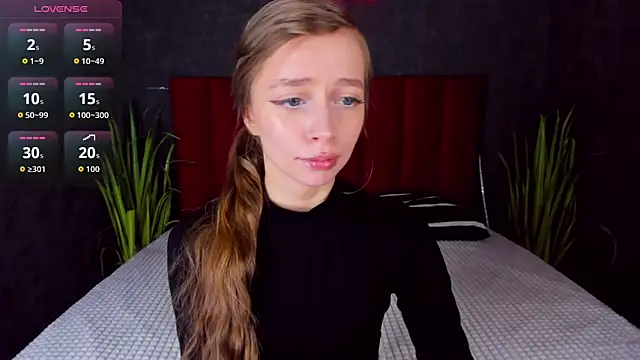 Amy Waynee online show from November 2, 2025, 5:07 pm