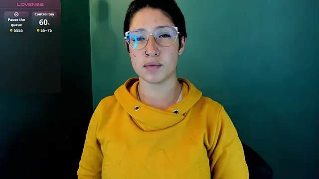 Snapshot of Elaine87_ chatting on November 13, 2025, 7:29 pm Elaine87 online show from November 13, 2025, 7:29 pm