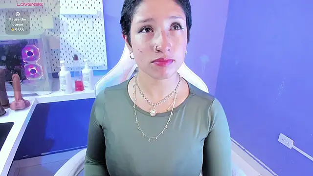 Snapshot of Elaine87_ chatting on November 20, 2025, 4:18 pm Elaine87 online show from November 20, 2025, 4:18 pm