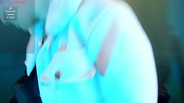 Snapshot of Elaine87_ chatting on November 8, 2025, 10:35 pm Elaine87 online show from November 8, 2025, 10:35 pm