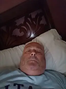Snapshot of Alexis_Bull chatting on June 20, 2026, 3:17 pm Alexis Bull online show from June 20, 2026, 3:17 pm