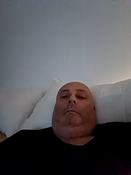 Snapshot of Alexis_Bull chatting on March 19, 2025, 11:57 pm Alexis Bull online show from March 19, 2025, 11:57 pm