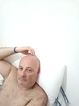 Alexis Bull online show from April 28, 2026, 3:16 pm