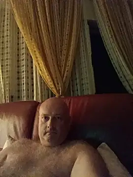 Snapshot of Alexis_Bull chatting on July 18, 2026, 10:51 pm Alexis Bull online show from July 18, 2026, 10:51 pm