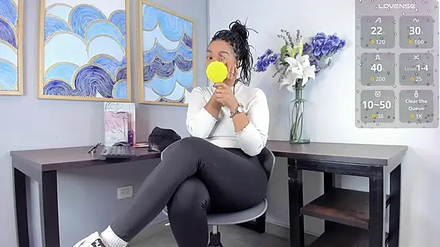 Snapshot of andrea_xoe_ chatting on October 14, 2025, 2:07 pm andrea xoe  online show from October 14, 2025, 2:07 pm