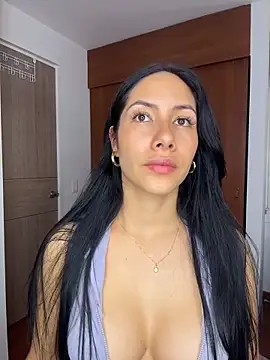 ArianaReynoldss online show from February 11, 2026, 10:20 pm