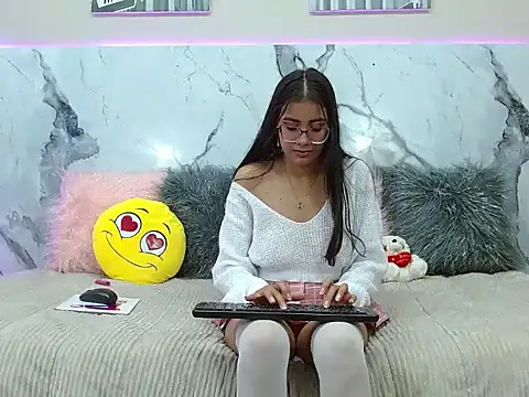 Snapshot of adajonnes chatting on January 9, 2026, 4:36 pm adajonnes online show from January 9, 2026, 4:36 pm