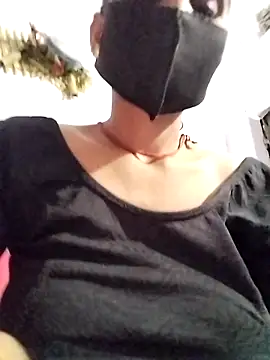 Snapshot of Soniy-Maax chatting on February 11, 2026, 4:51 pm Soniy-Maax online show from February 11, 2026, 4:51 pm