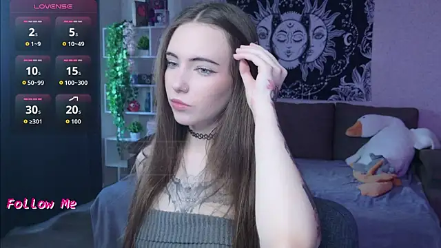 naugghtynikki online show from October 14, 2025, 4:35 am