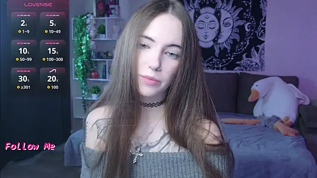 naugghtynikki online show from October 13, 2025, 5:09 am