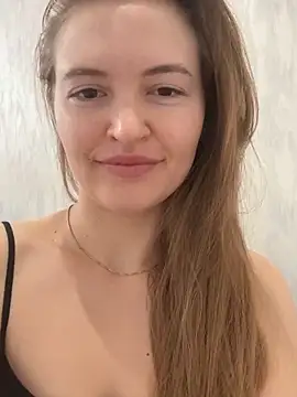 Snapshot of TesssaHart chatting on December 2, 2025, 11:01 am TesssaHart online show from December 2, 2025, 11:01 am