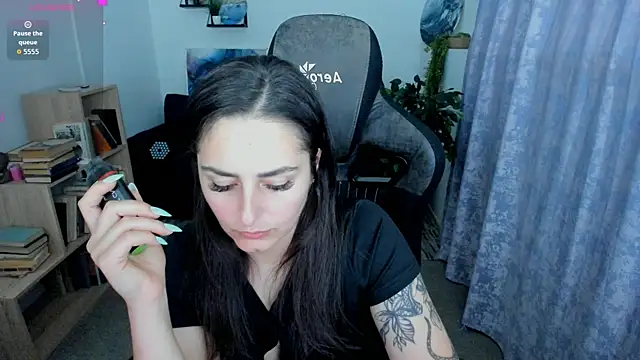 Snapshot of ValeriiMills chatting on June 29, 2026, 10:42 pm ValeriiMills online show from June 29, 2026, 10:42 pm