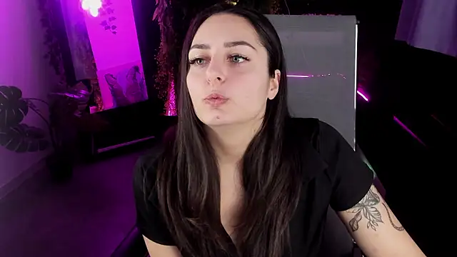 Snapshot of ValeriiMills chatting on February 11, 2026, 3:01 pm ValeriiMills online show from February 11, 2026, 3:01 pm