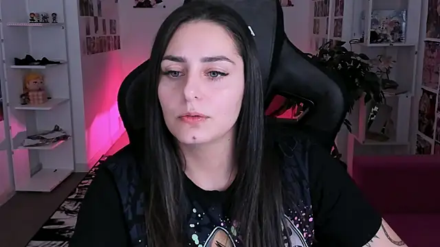 Snapshot of ValeriiMills chatting on January 12, 2026, 2:35 pm ValeriiMills online show from January 12, 2026, 2:35 pm