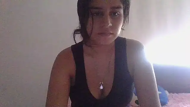 Snapshot of MeliSweet chatting on May 27, 2026, 2:13 pm MeliSweet online show from May 27, 2026, 2:13 pm