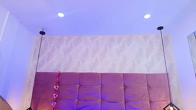 Jenna-Mitchell online show from October 28, 2025, 3:51 am