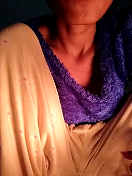 Snapshot of Desi_Bhabi_01 chatting on February 7, 2026, 5:43 pm Desi Bhabi 01 online show from February 7, 2026, 5:43 pm