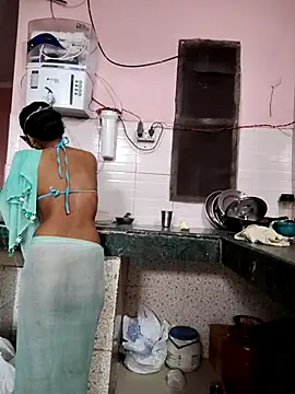 Snapshot of Desi_Bhabi_01 chatting on February 23, 2026, 6:36 am Desi Bhabi 01 online show from February 23, 2026, 6:36 am