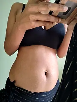 Snapshot of Desi_Bhabi_01 chatting on February 22, 2026, 4:26 am Desi Bhabi 01 online show from February 22, 2026, 4:26 am