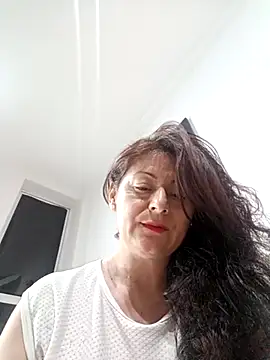 Snapshot of lunadicty chatting on March 11, 2025, 11:37 pm lunadicty online show from March 11, 2025, 11:37 pm