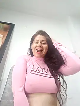 Snapshot of lunadicty chatting on February 27, 2025, 10:53 pm lunadicty online show from February 27, 2025, 10:53 pm