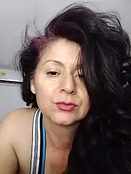 Snapshot of lunadicty chatting on August 2, 2026, 12:42 am lunadicty online show from August 2, 2026, 12:42 am