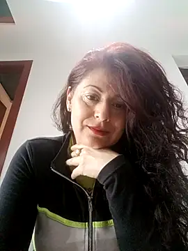 Snapshot of lunadicty chatting on September 26, 2025, 11:33 pm lunadicty online show from September 26, 2025, 11:33 pm