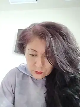 Snapshot of lunadicty chatting on July 16, 2026, 10:29 pm lunadicty online show from July 16, 2026, 10:29 pm