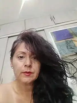 lunadicty online show from May 15, 2026, 11:58 pm