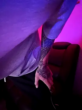 Chris  Jones online show from October 16, 2025, 4:21 am