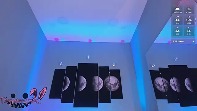 Snapshot of FreyaZimmerman_ chatting on October 27, 2025, 8:10 pm FreyaZimmerman online show from October 27, 2025, 8:10 pm