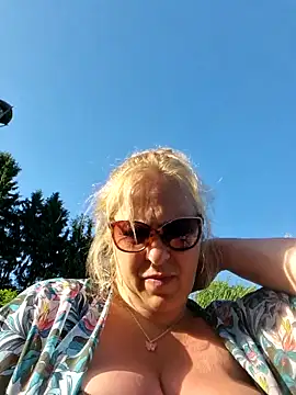 chupasexy online show from May 27, 2026, 4:58 pm
