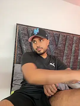 PapiStan online show from October 29, 2025, 6:45 am