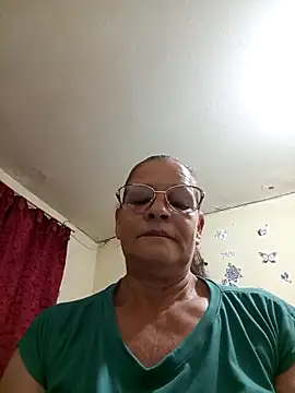 Snapshot of katrina_perez chatting on March 20, 2025, 12:08 am katrina perez online show from March 20, 2025, 12:08 am