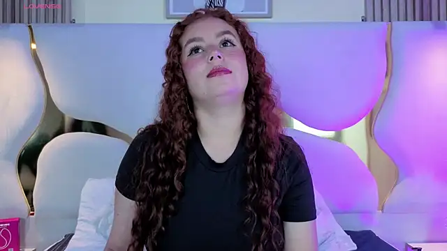 Snapshot of AmmberJones chatting on September 17, 2025, 12:18 pm AmmberJones online show from September 17, 2025, 12:18 pm