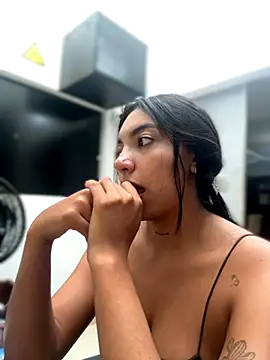 ImAshley1 online show from October 21, 2025, 2:05 pm